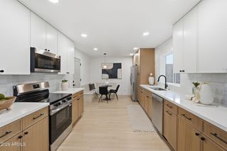 2323 E EVANS Drive, Phoenix, AZ 85022