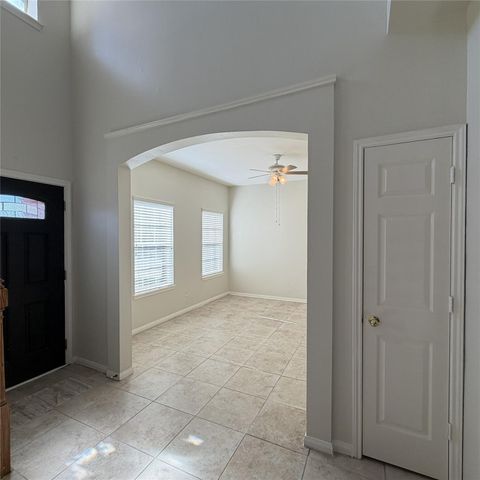 12219 Winderwick Lane, Houston, TX 77066