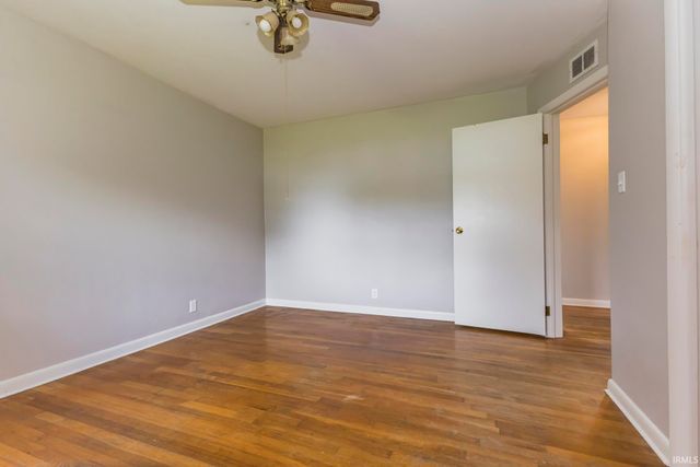 900 W ELSIE, Muncie, IN 47303