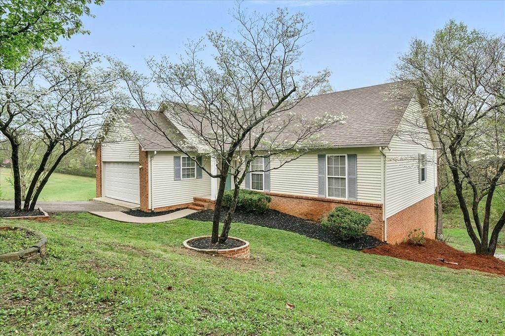 256 Buena Vista Cir, Cookeville, TN 38501