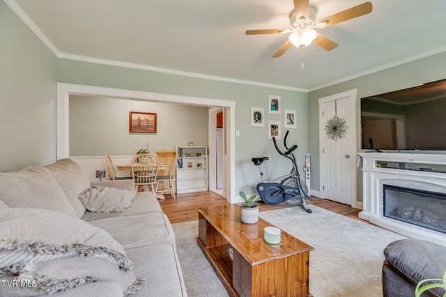 1632 Paperville Road, Bristol, TN 37620