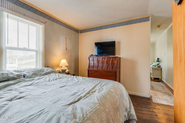 1632 Paperville Road, Bristol, TN 37620