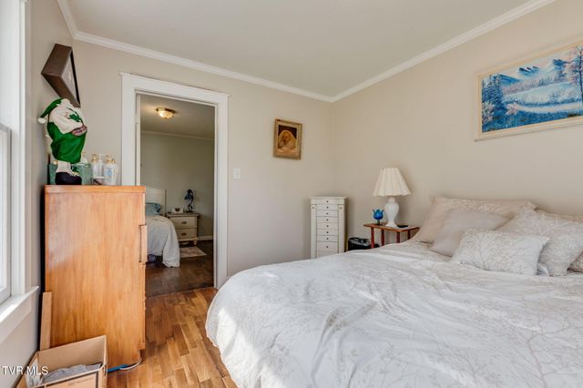 1632 Paperville Road, Bristol, TN 37620