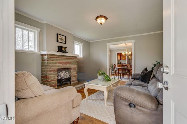 1632 Paperville Road, Bristol, TN 37620