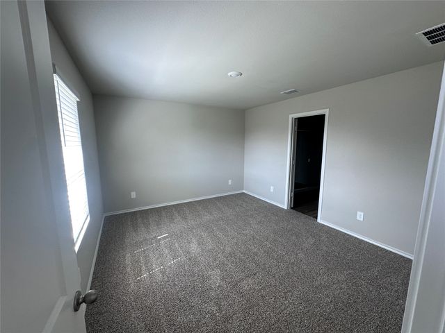 5549 Rollins Drive, Krum, TX 76249