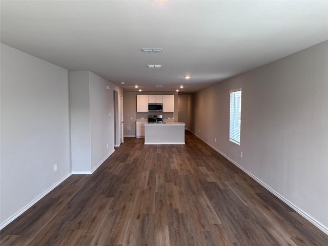 5549 Rollins Drive, Krum, TX 76249
