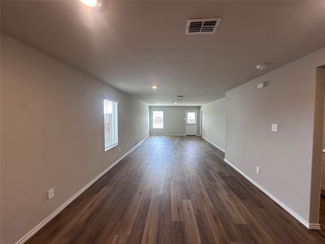 5549 Rollins Drive, Krum, TX 76249