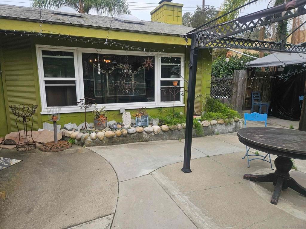 935 Encinitas Blvd, Encinitas, CA 92024 — exterior