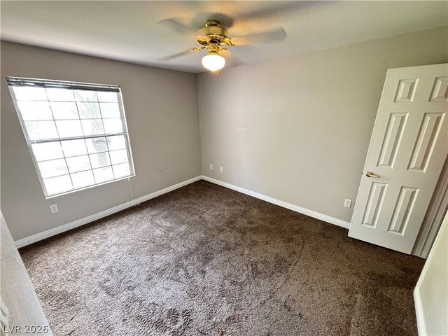231 West Horizon Ridge Parkway 124, Henderson, NV 89012