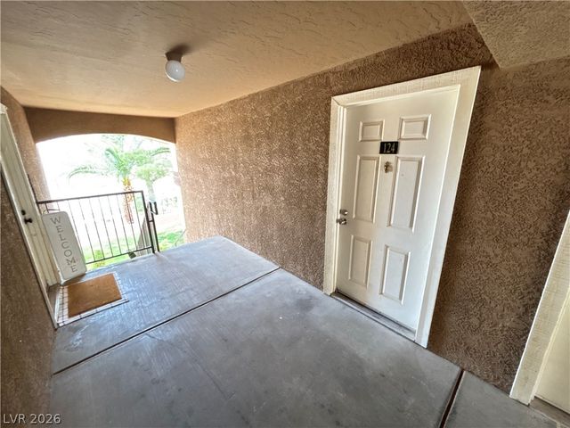 231 West Horizon Ridge Parkway 124, Henderson, NV 89012