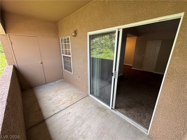 231 West Horizon Ridge Parkway 124, Henderson, NV 89012