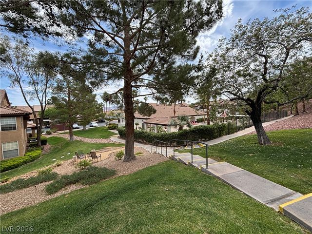 231 West Horizon Ridge Parkway 124, Henderson, NV 89012