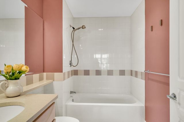 3 Repton Cir 3401, Watertown, MA 02472