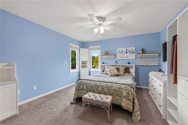 9015 N Lane Avenue, Kansas City, MO 64157