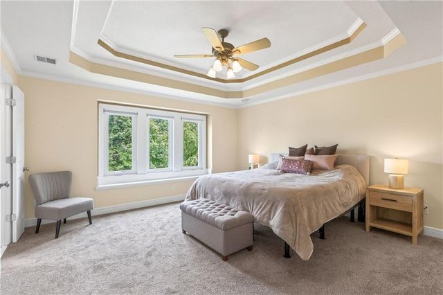 9015 N Lane Avenue, Kansas City, MO 64157