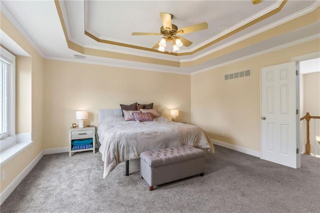 9015 N Lane Avenue, Kansas City, MO 64157