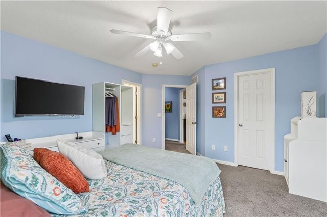9015 N Lane Avenue, Kansas City, MO 64157