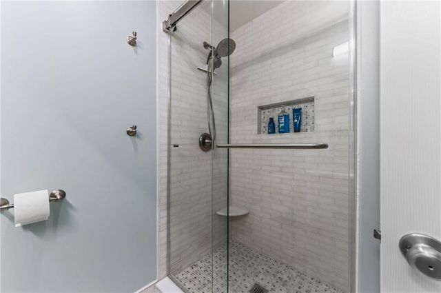 9015 N Lane Avenue, Kansas City, MO 64157