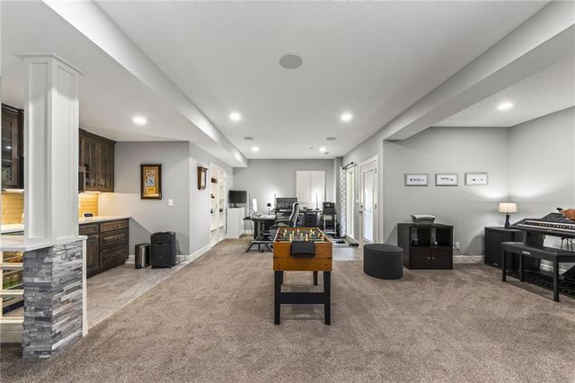 9015 N Lane Avenue, Kansas City, MO 64157
