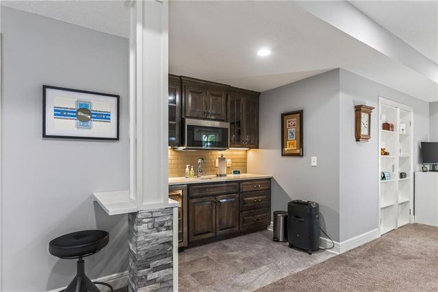 9015 N Lane Avenue, Kansas City, MO 64157