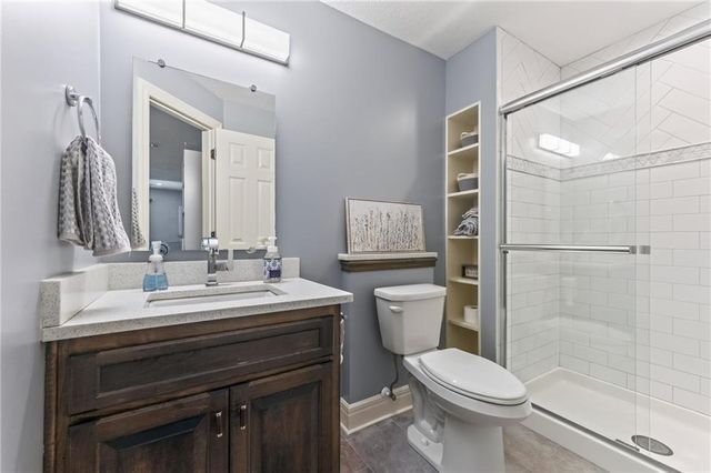 9015 N Lane Avenue, Kansas City, MO 64157