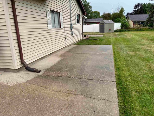 3599 Seville Lane, Saginaw, MI 48604