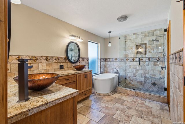 8911 Shady Leaf, San Antonio, TX 78254