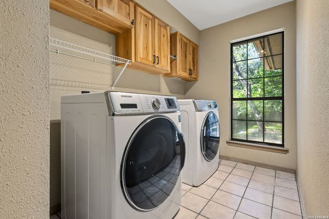8911 Shady Leaf, San Antonio, TX 78254