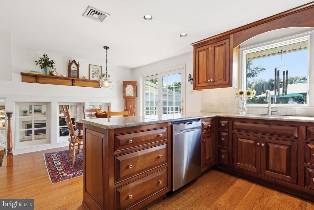 130 ANDREW DR, NEWTOWN, PA 18940 — photo 3