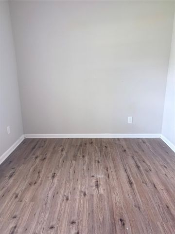 501 Evanston Street, Houston, TX 77015