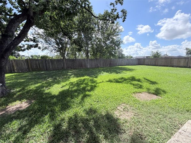 501 Evanston Street, Houston, TX 77015
