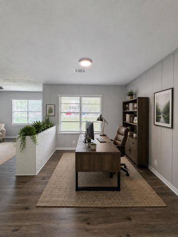 501 Evanston Street, Houston, TX 77015