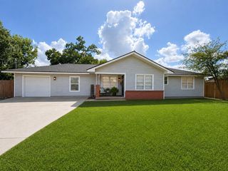 501 Evanston Street, Houston, TX 77015