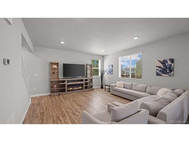 6213 Sherwood Ave, Frederick, CO 80504