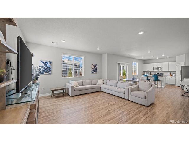 6213 Sherwood Ave, Frederick, CO 80504