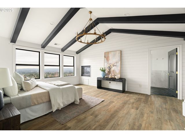 10230 Nw GLOAMING Ln, Portland, OR 97229