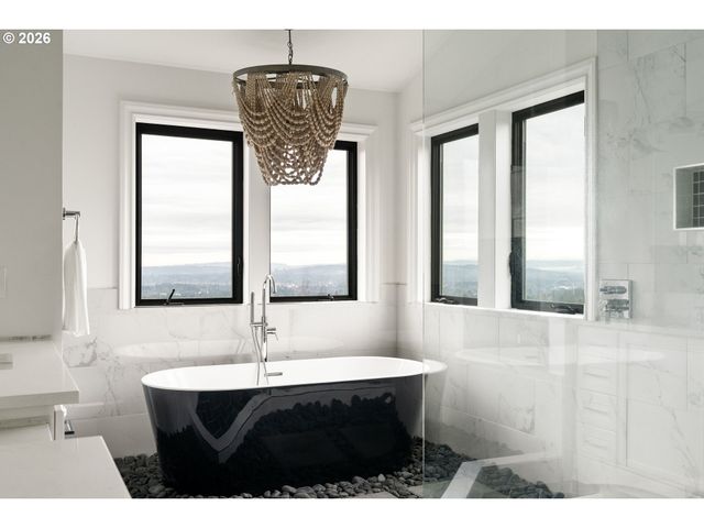 10230 Nw GLOAMING Ln, Portland, OR 97229