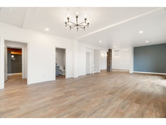 10230 Nw GLOAMING Ln, Portland, OR 97229