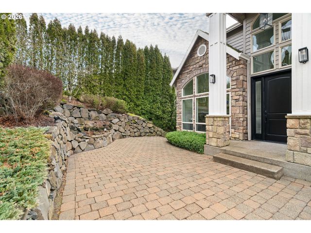 10230 Nw GLOAMING Ln, Portland, OR 97229