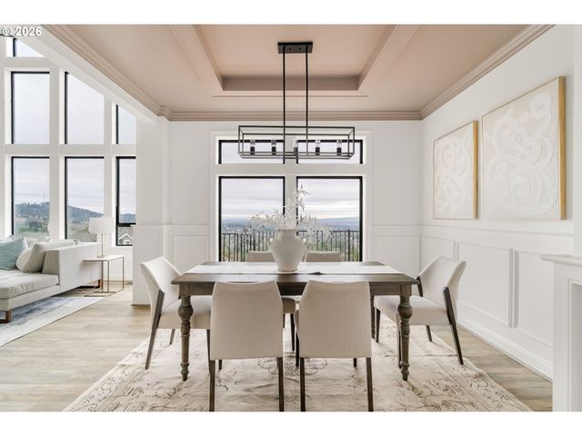 10230 Nw GLOAMING Ln, Portland, OR 97229