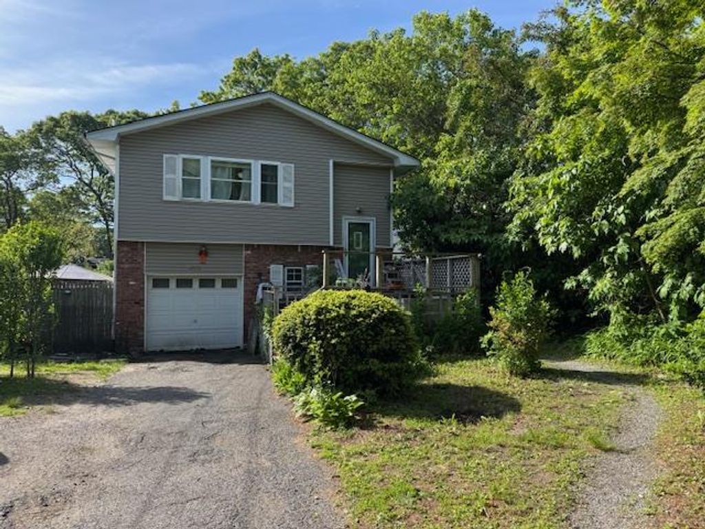 2572 Motor Parkway, Ronkonkoma, NY 11779
