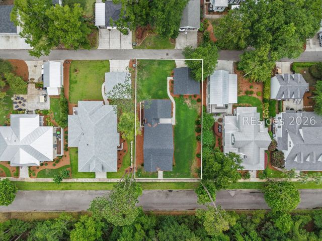 37 Park Sq S, Beaufort, SC 29907