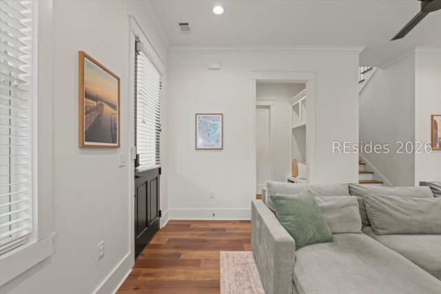 37 Park Sq S, Beaufort, SC 29907