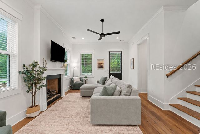 37 Park Sq S, Beaufort, SC 29907