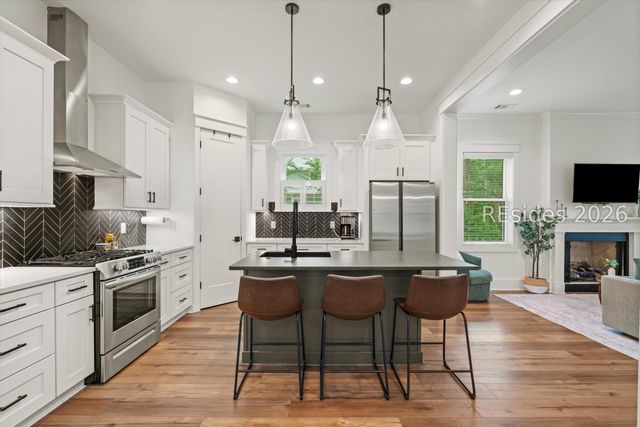 37 Park Sq S, Beaufort, SC 29907