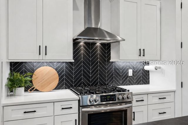 37 Park Sq S, Beaufort, SC 29907