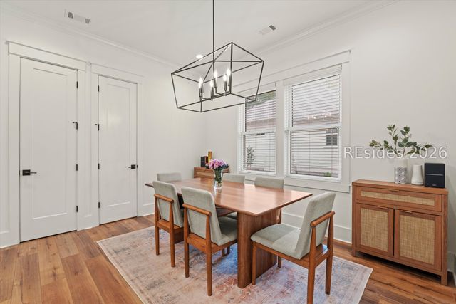 37 Park Sq S, Beaufort, SC 29907