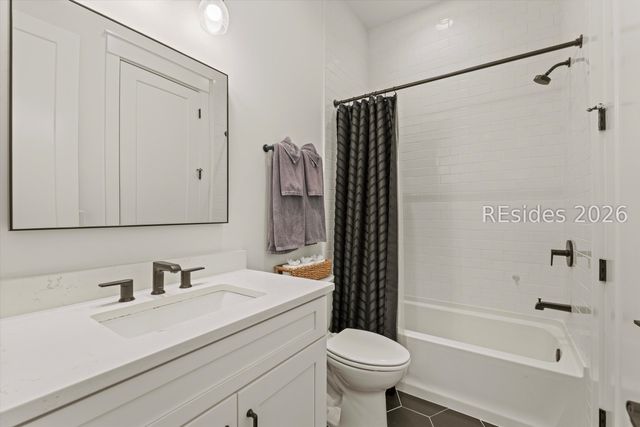 37 Park Sq S, Beaufort, SC 29907