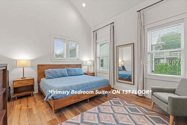 37 Park Sq S, Beaufort, SC 29907