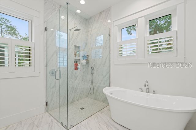 37 Park Sq S, Beaufort, SC 29907